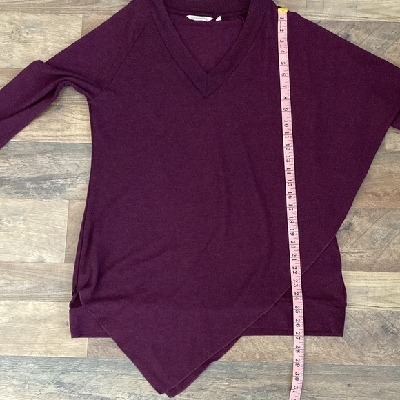 Soft Surroundings Long Sleeve V Neck Asymmetrical Sweater Size S - Picture 12 of 13